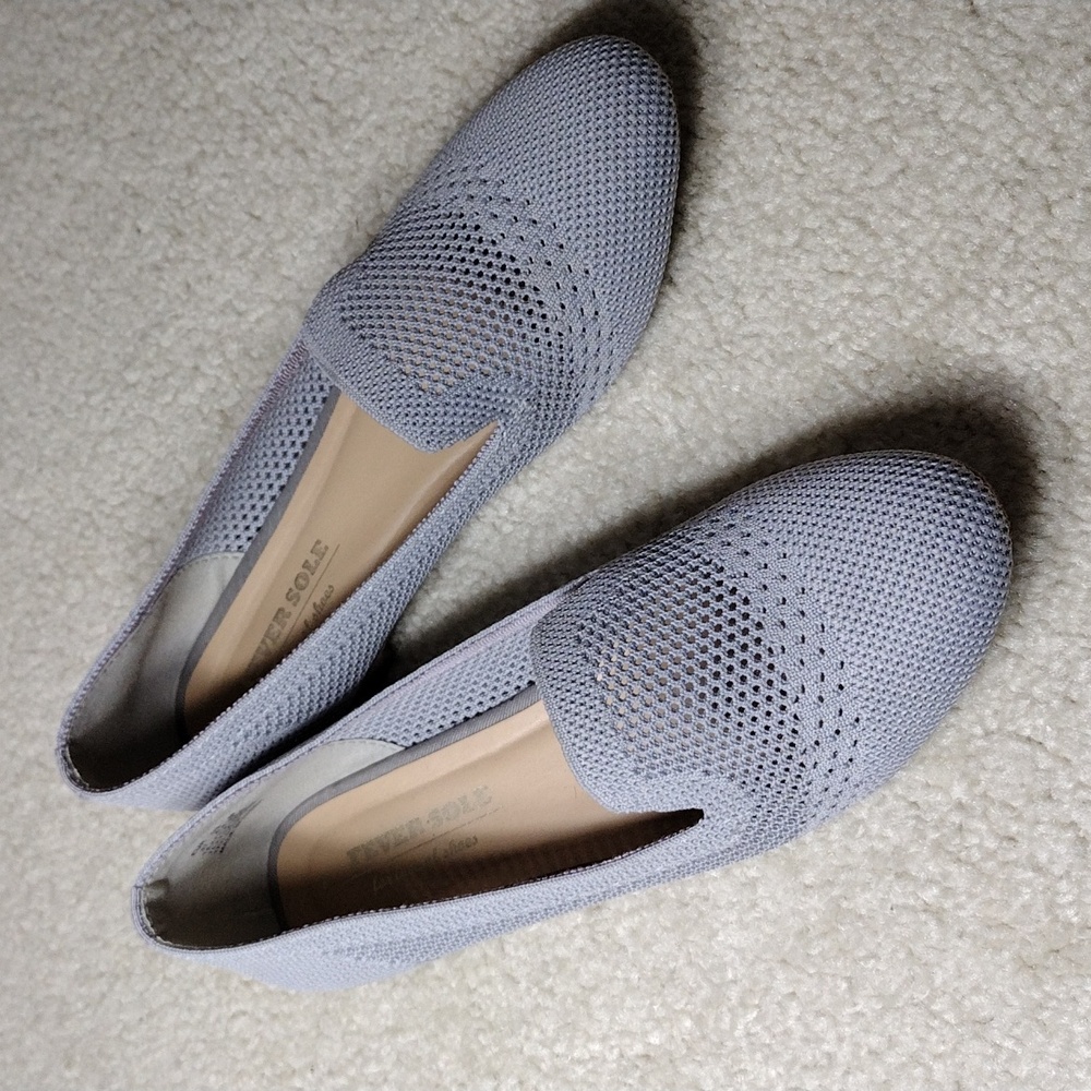 Fever Sole silver mesh loafers. Size 6.5
